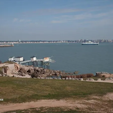 Royan Acces Direct A La Plage Exterior photo